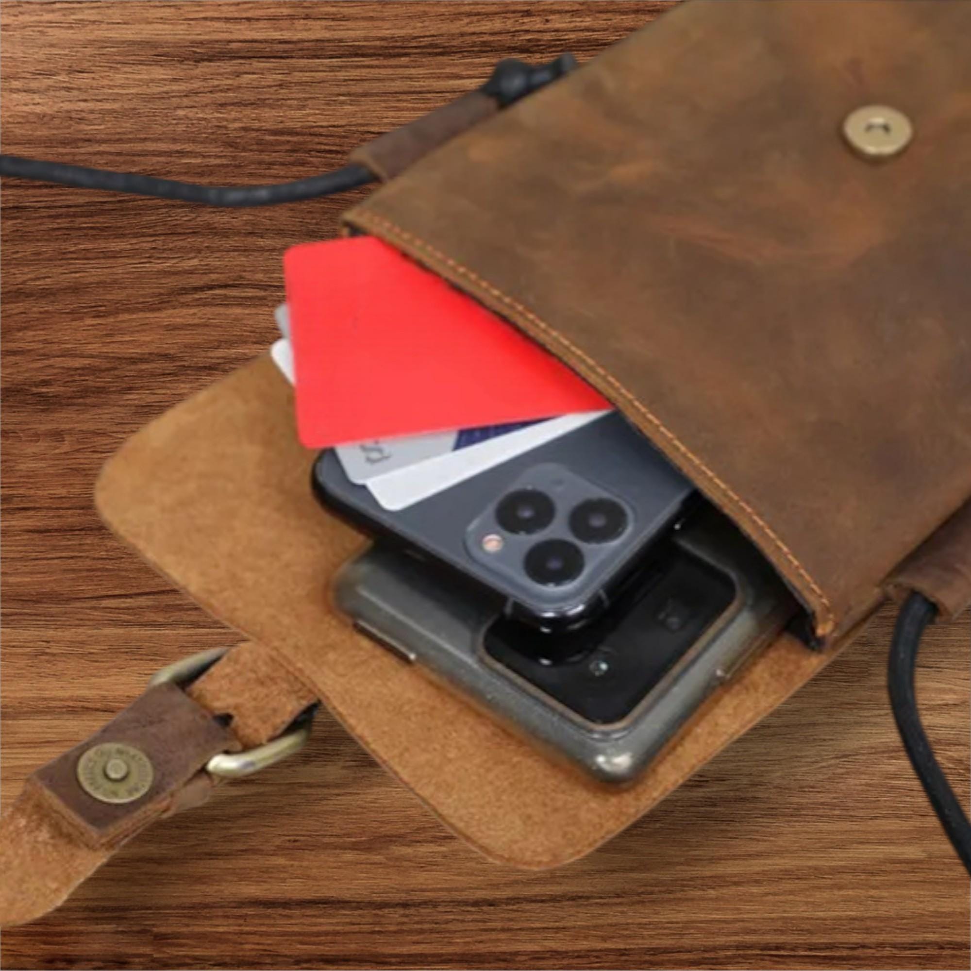 Vintage Crazy Horse Leather Mini Crossbody Bag for Men – Genuine Cowhide Small Shoulder Phone Messenger Bag Brown