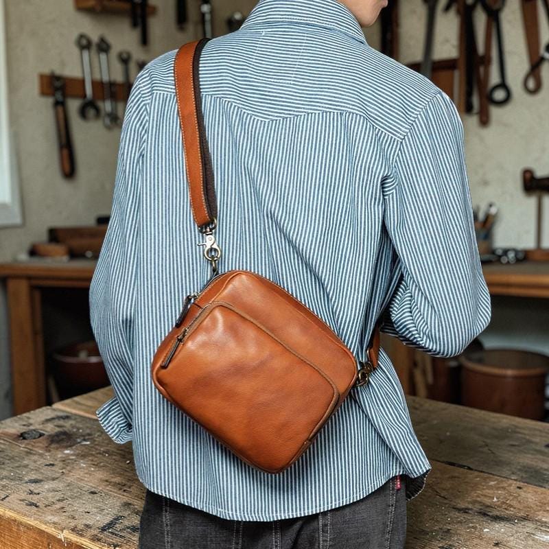 Men's Genuine Leather Crossbody Bag – Small Shoulder Messenger Bag, First Layer Cowhide Phone Bag, Vintage Everyday Travel Purse